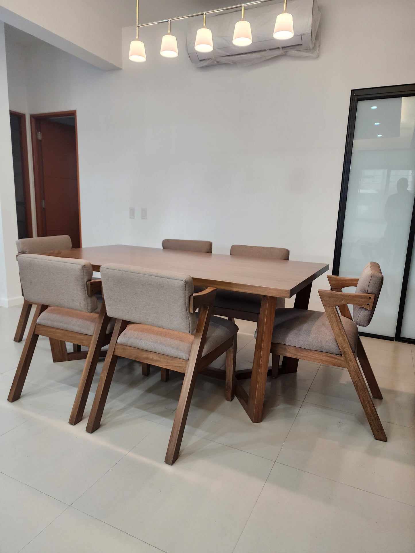 LOURDES 6-SEATER DINING SET
