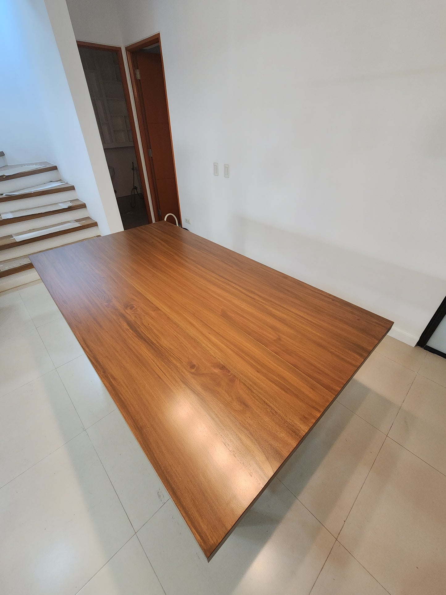 LOURDES DINING TABLE