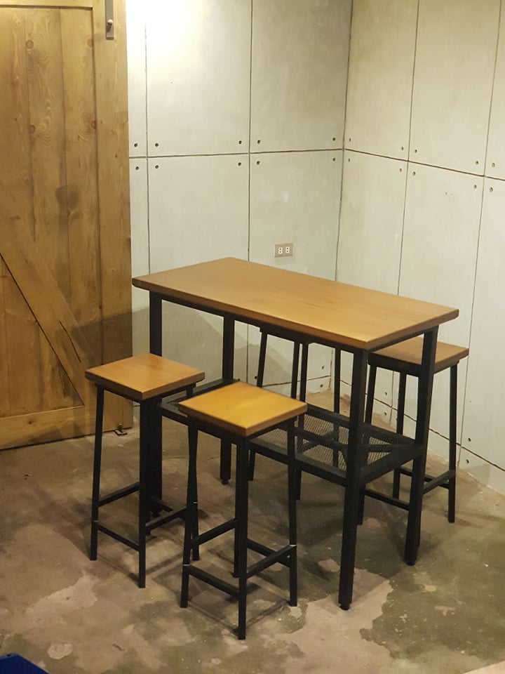 LUIGI BAR TABLE AND BAR STOOL
