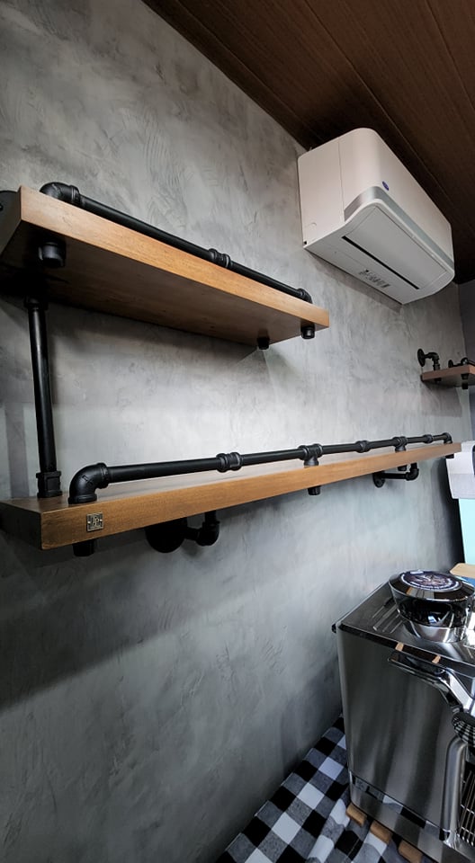 ARNEL 3-INDUSTRIAL PIPE SHELVING
