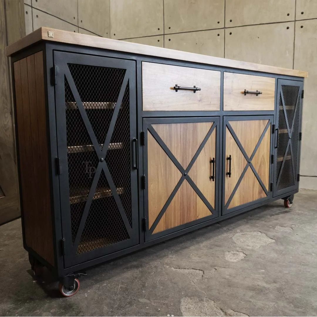 DANIEL INDUSTRIAL BUFFET TABLE