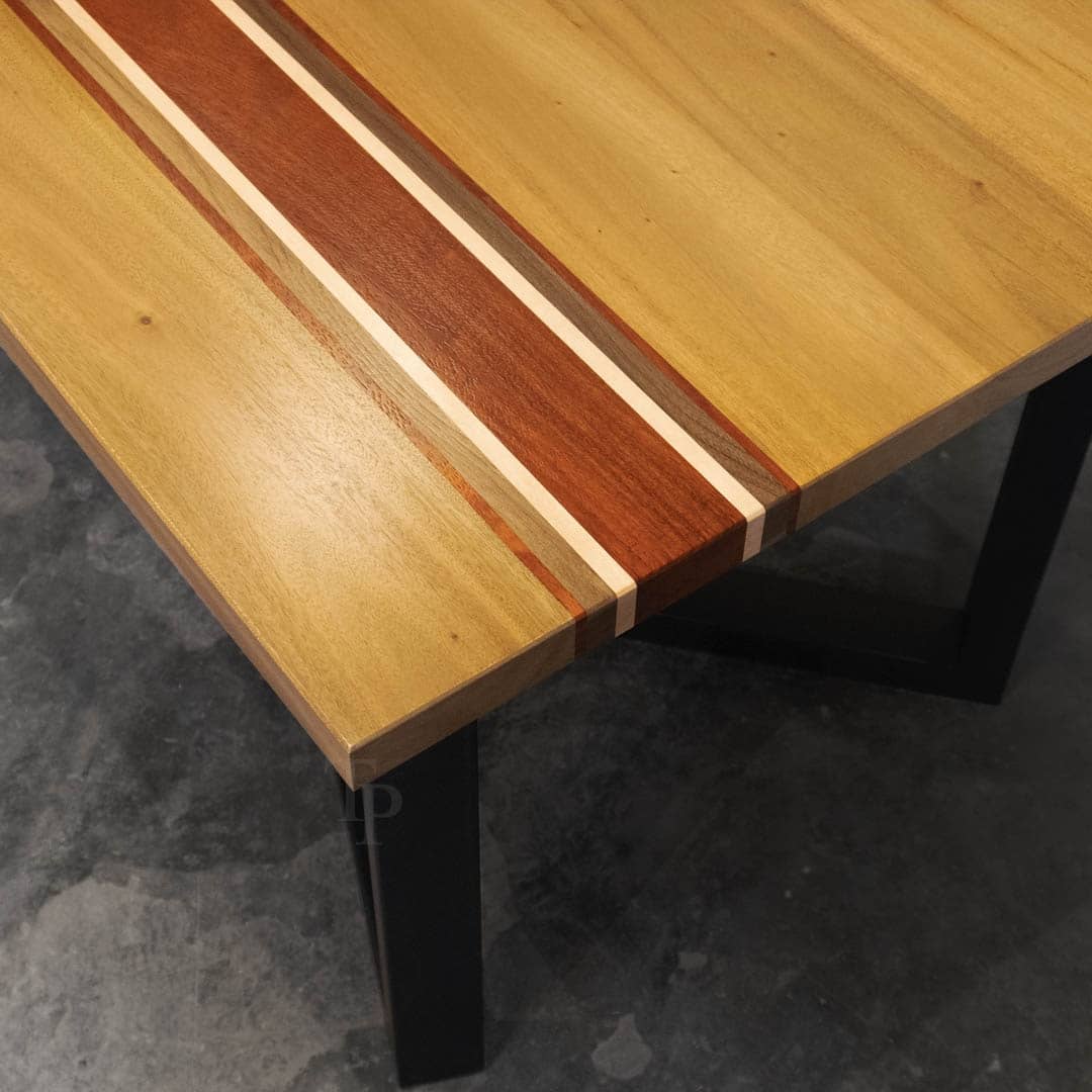 AMIRA 6-8 SEATER DINING TABLE