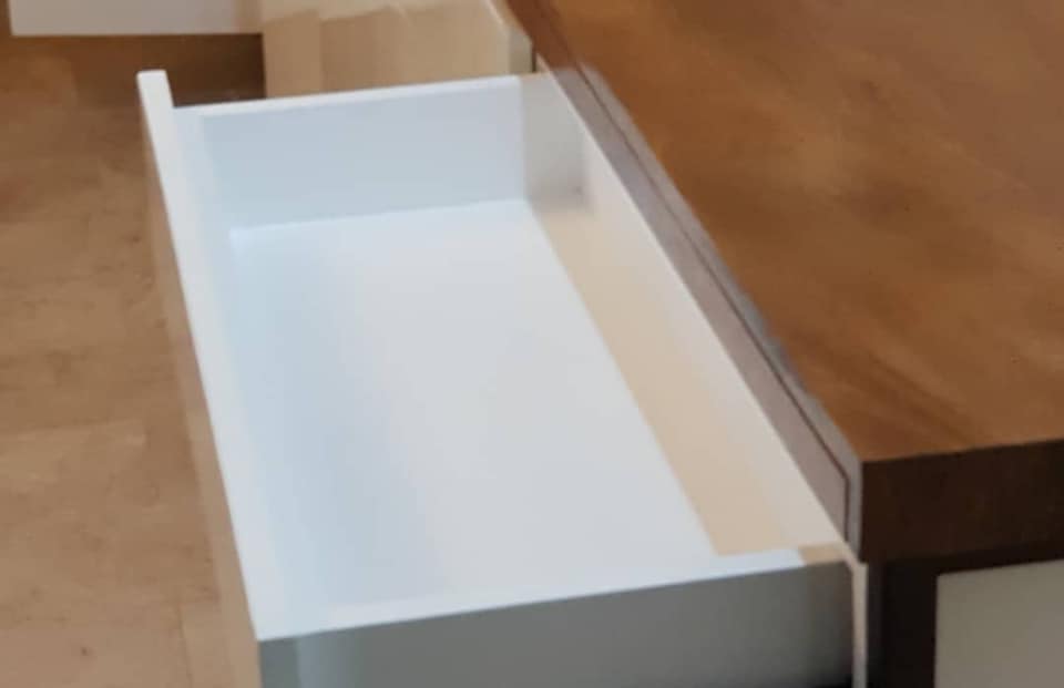 MARLEA BUFFET TABLE