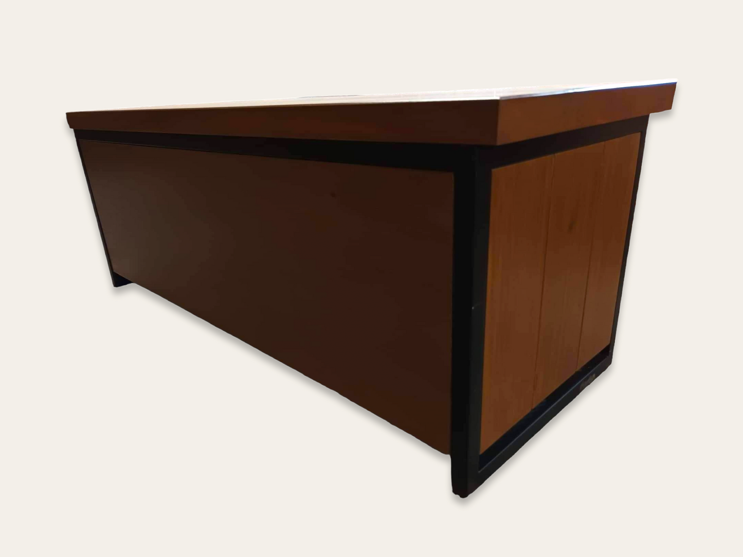 AMARI INDUSTRIAL SHOE RACK & BENCH