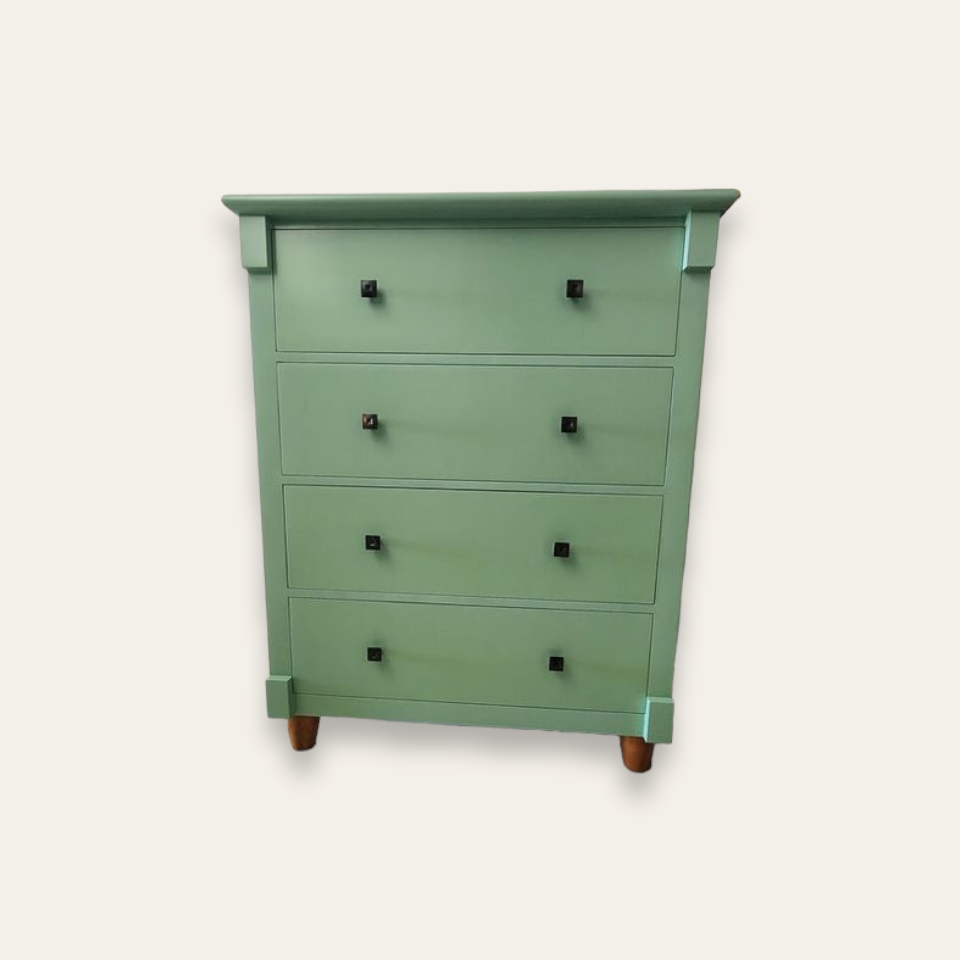ASHLEY DRESSER
