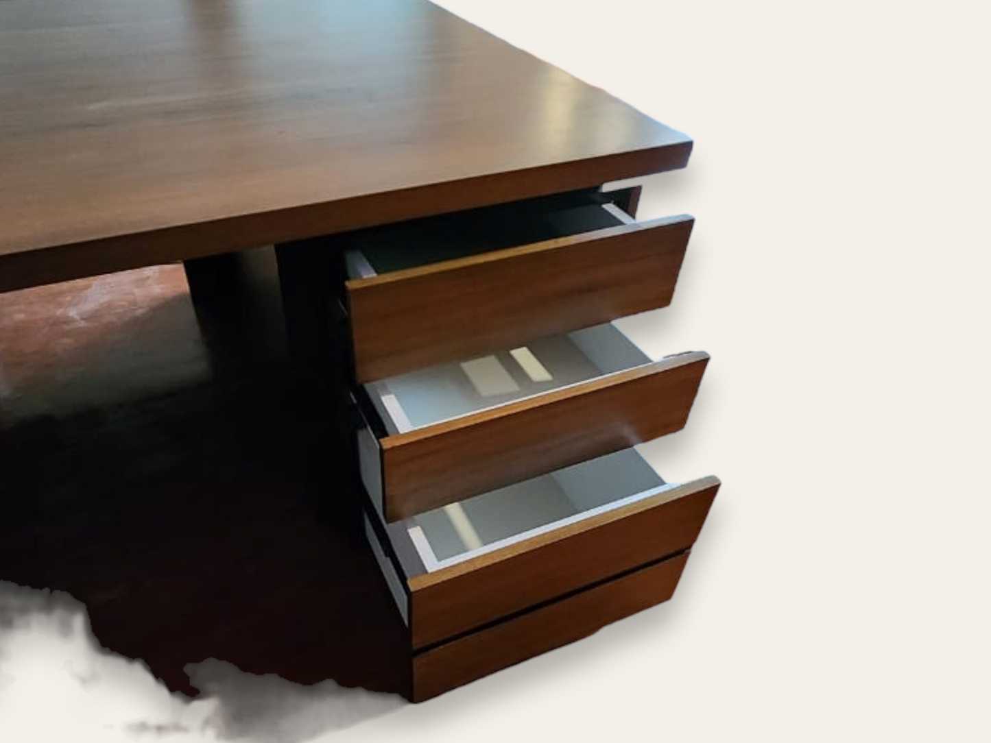 THE PRESIDENTIAL DESK