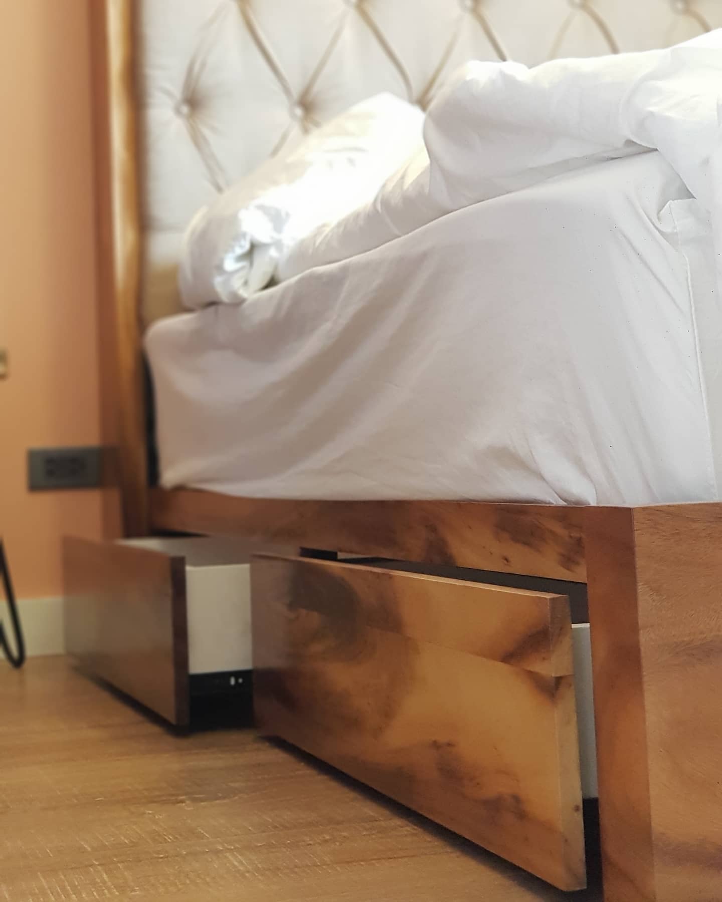 SAMIE BED FRAME WITH 4-SIDE DRAWERS