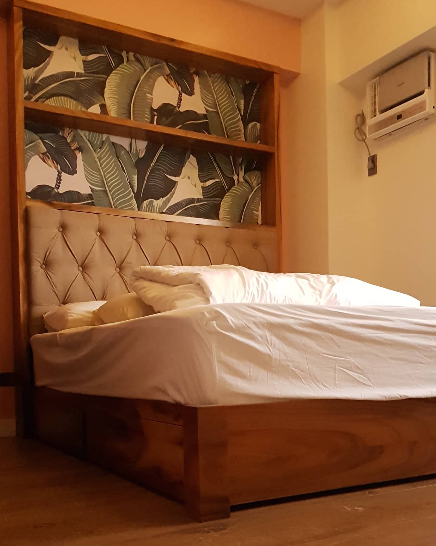 SAMIE BED FRAME WITH 4-SIDE DRAWERS