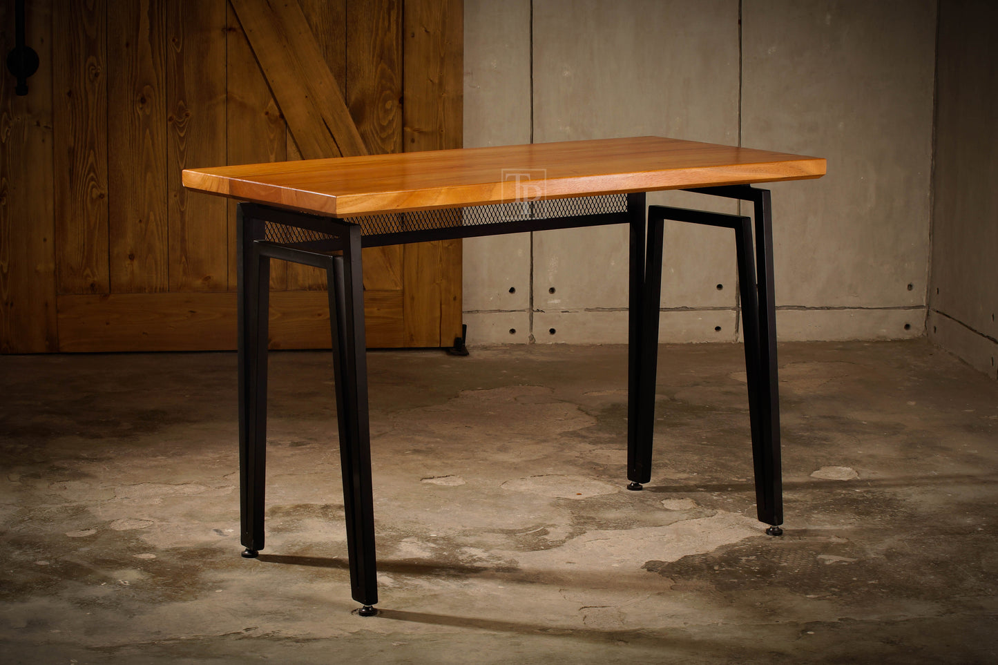 OAKMONT DESK