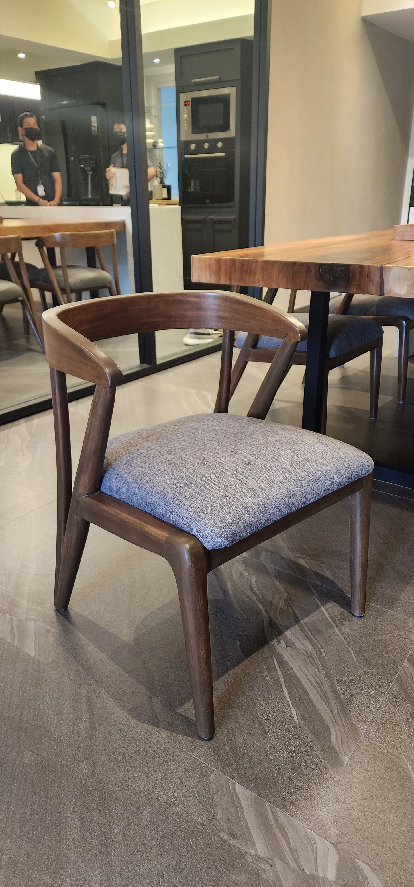 CHANDUX DINING CHAIR