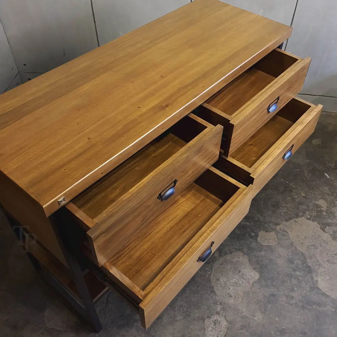 OLIVER ENTRY TABLE